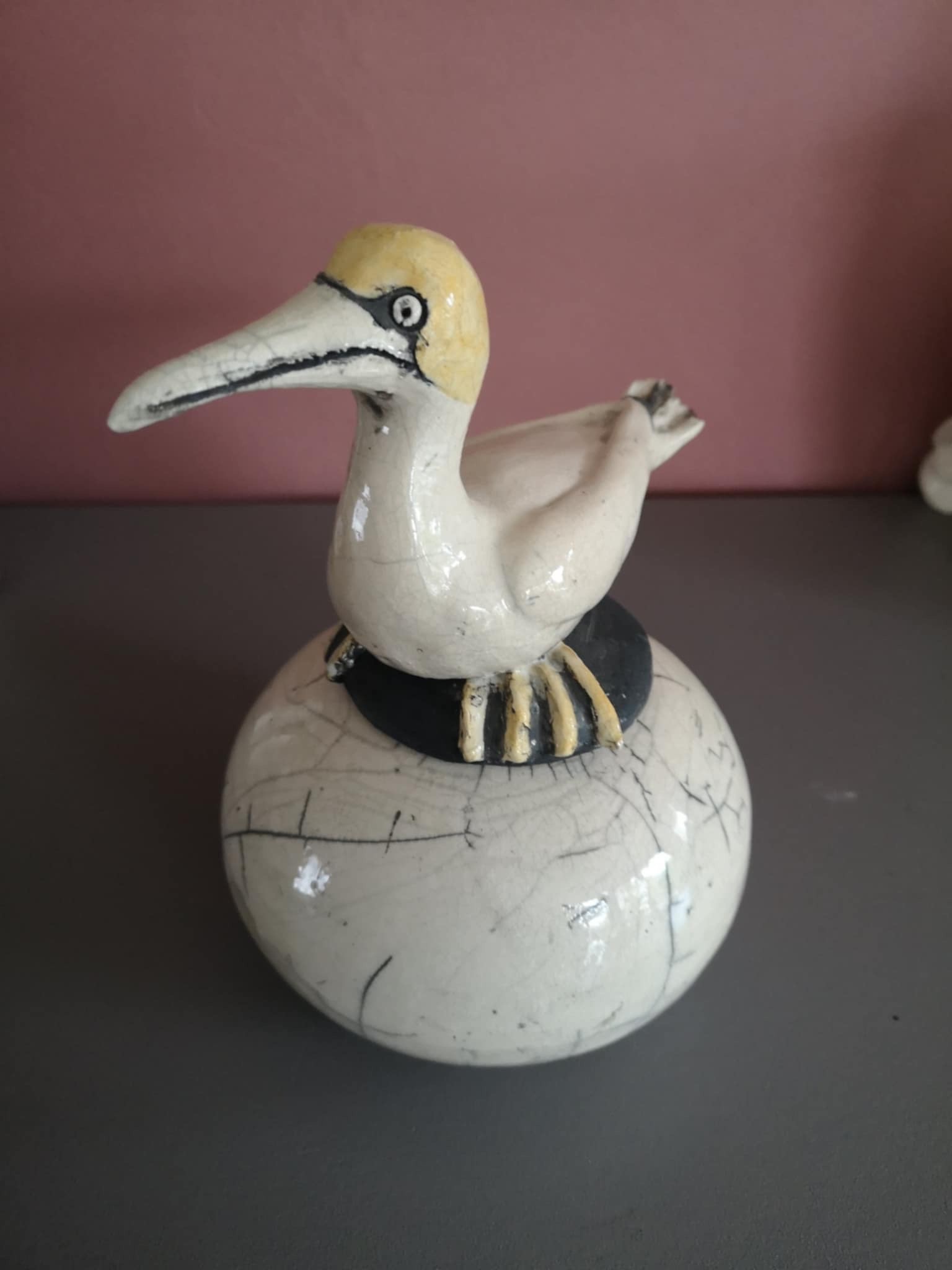 Pottery item